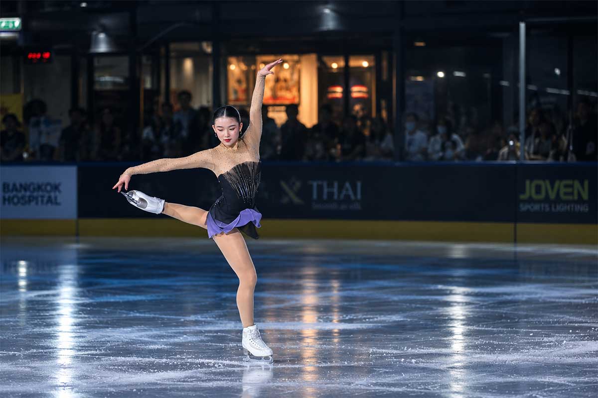 FIGURE SKATING